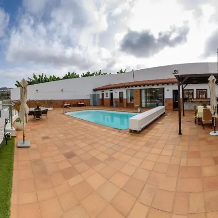 Willa Palmitos Deluxe Seaview *